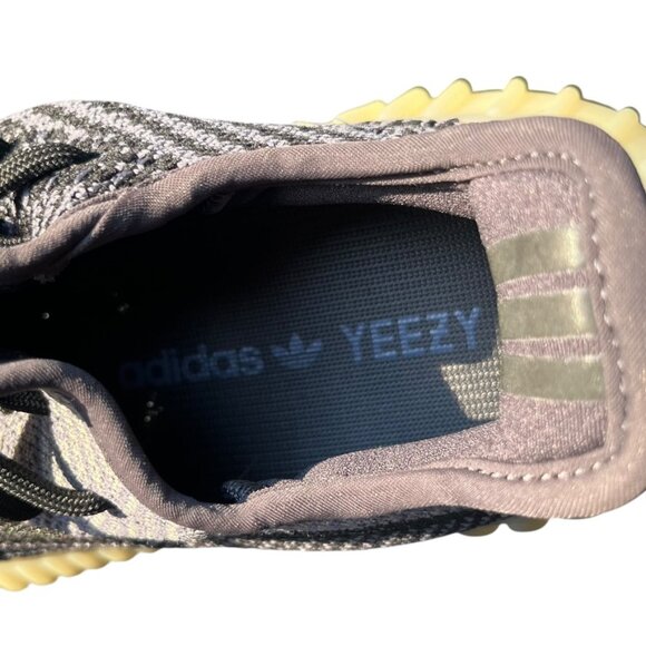 Yeezy Boost 350 V2 Carbon Sneakers US 4 - Picture 8 of 9